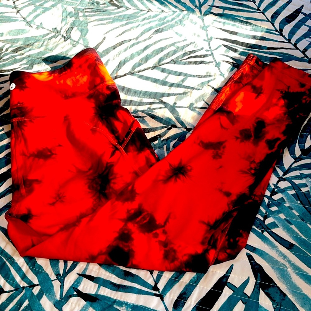 Lululemon leggings size 8